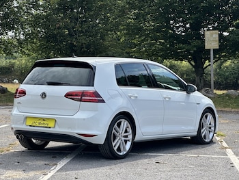 Used Volkswagen Golf 2017 for sale - 79105089: Photo