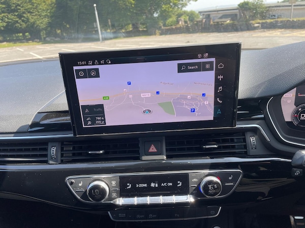 Used Audi A4 Avant 2019 for sale - 75561590: Photo 32
