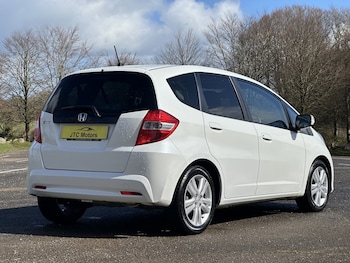 Used Honda Jazz 2014 for sale - 77851248: Photo