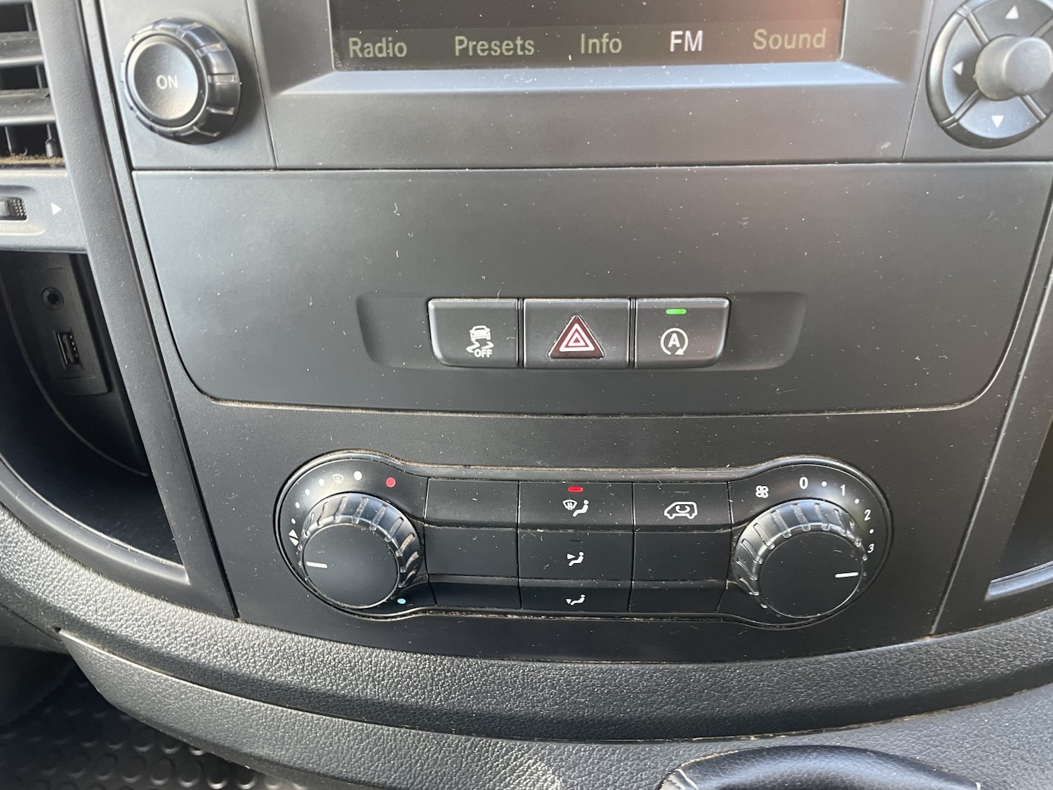 Used Mercedes-Benz Vito 2018 for sale - 76237251: Photo 32