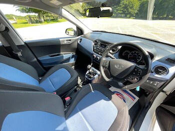Used Hyundai i10 2015 for sale - 75289123: Photo