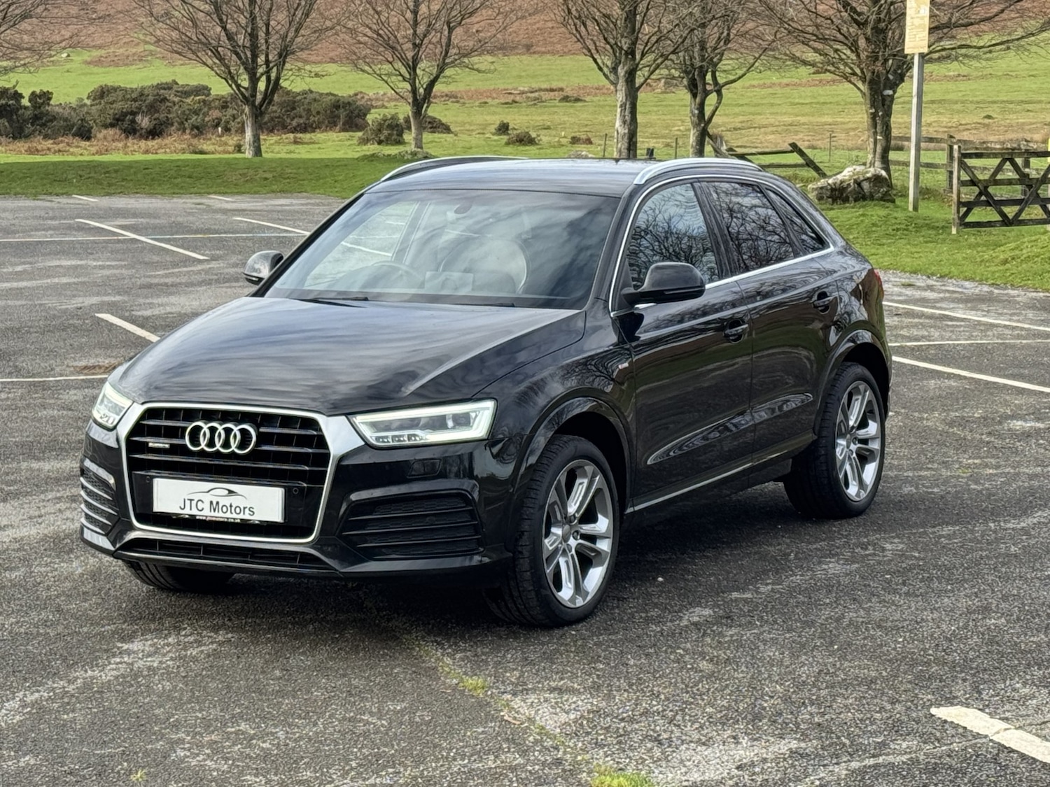 Used Audi Q3 2016 for sale - 76817543: Photo 9