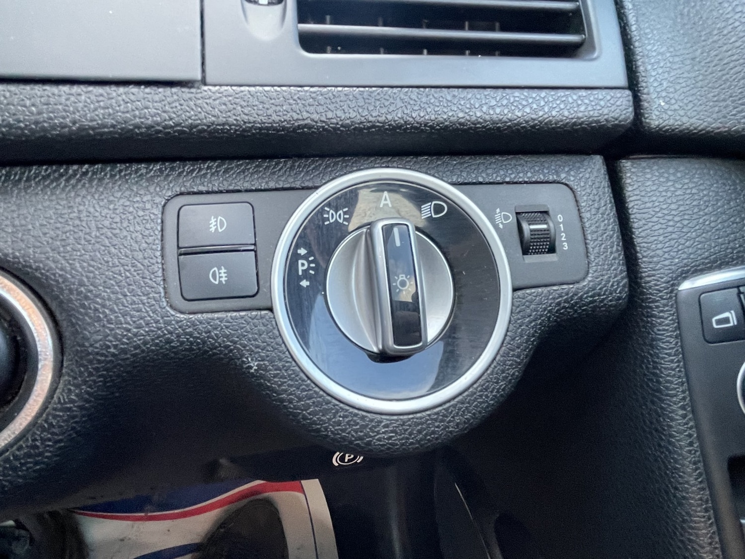 Used Mercedes-Benz C Class 2010 for sale - 77632487: Photo 28