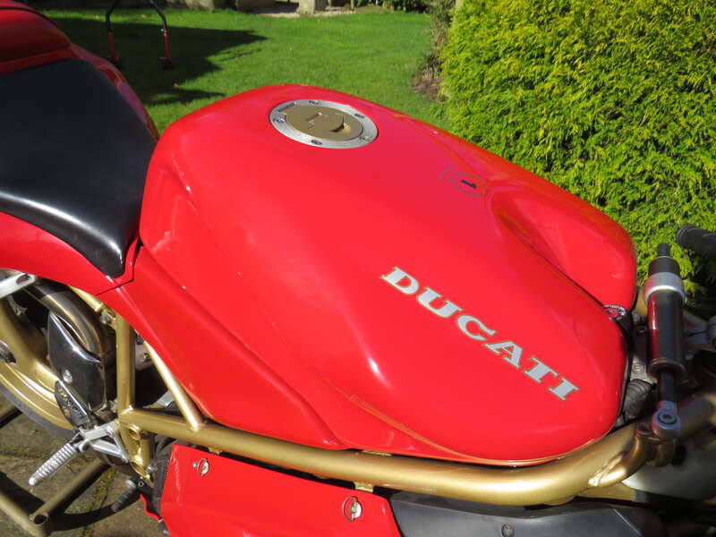 Ducati 916 BIPOSTO