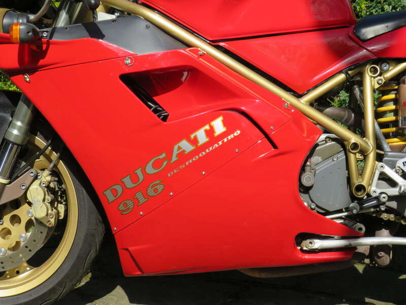 Ducati 916 BIPOSTO