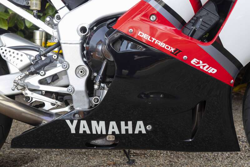 Yamaha R1