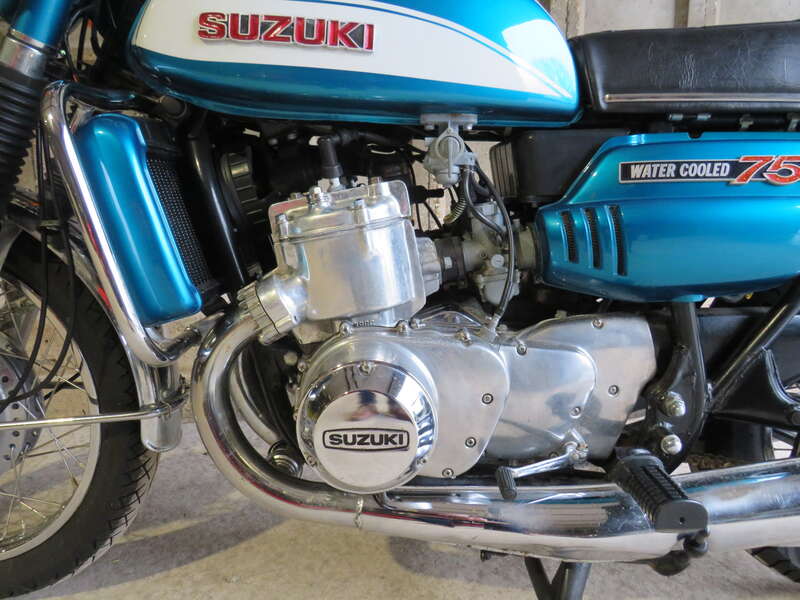 Suzuki GT750J