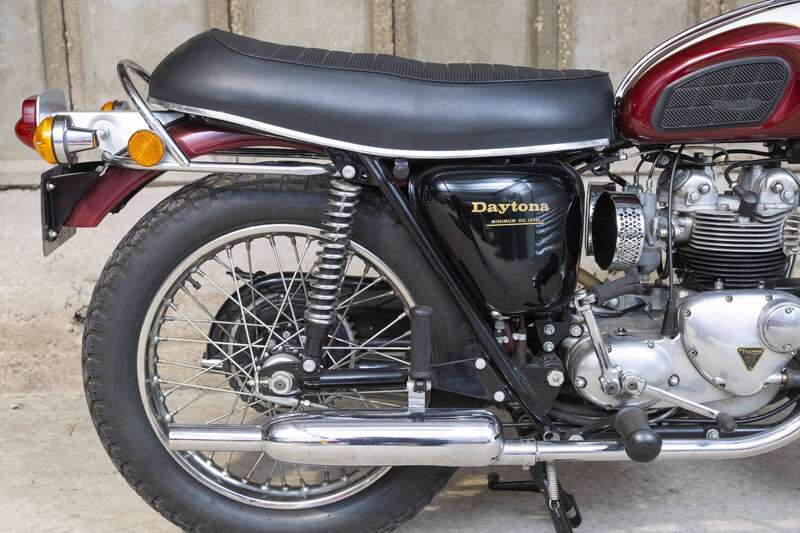 Triumph T100 DAYTONA