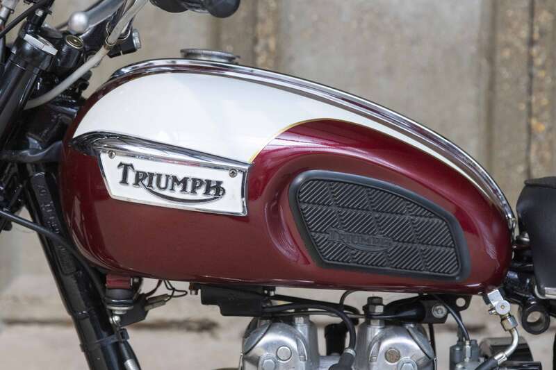 Triumph T100 DAYTONA