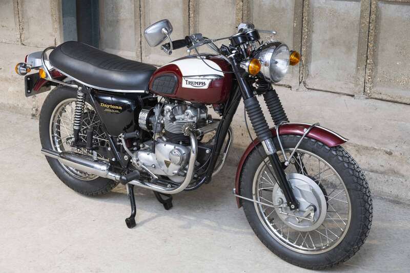 Triumph T100 DAYTONA