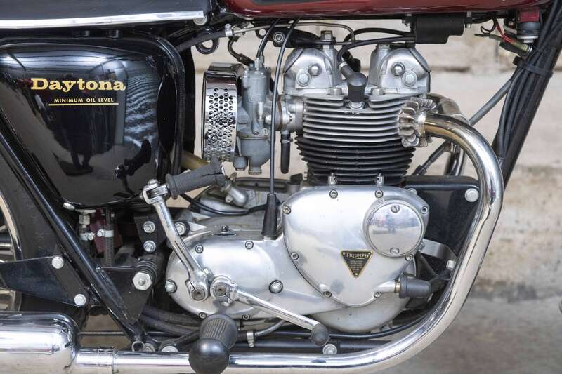 Triumph T100 DAYTONA