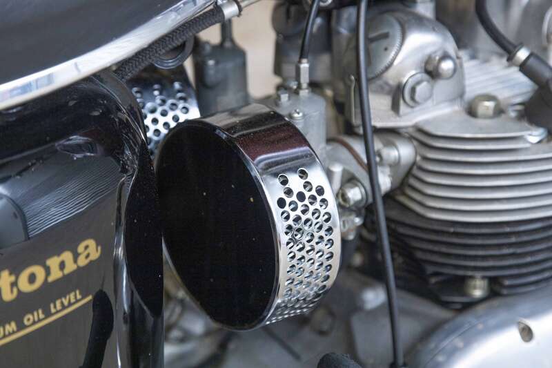 Triumph T100 DAYTONA