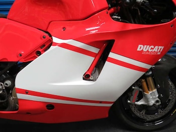 Used Ducati DESMOSEDICI RR 2008 for sale - bike-78539715: Photo