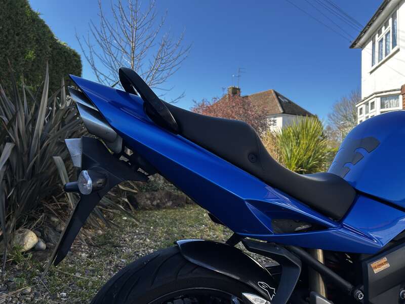 Triumph 1050 SPRINT ST