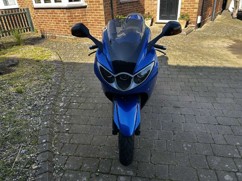 Triumph 1050 SPRINT ST