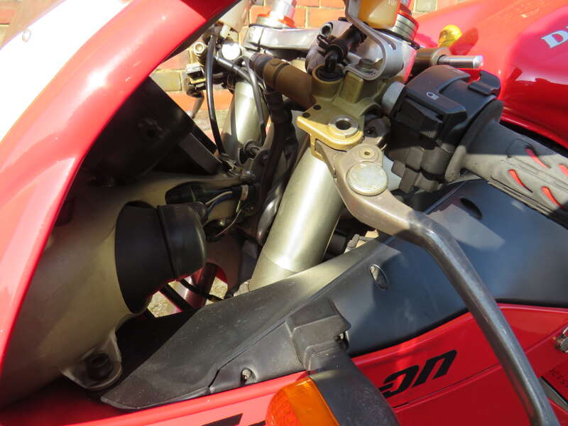 Ducati 916 BIPOSTO