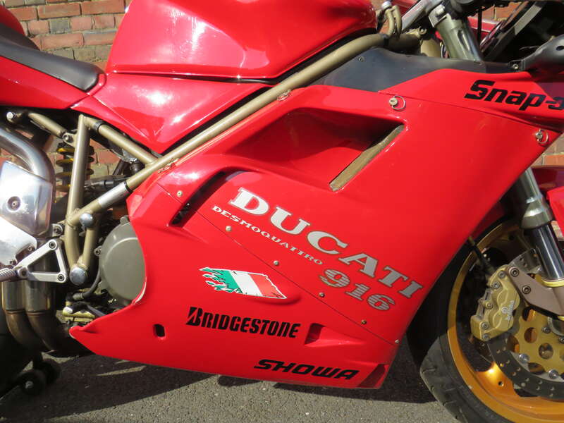 Ducati 916 BIPOSTO