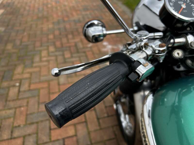 Triumph T100R DAYTONA