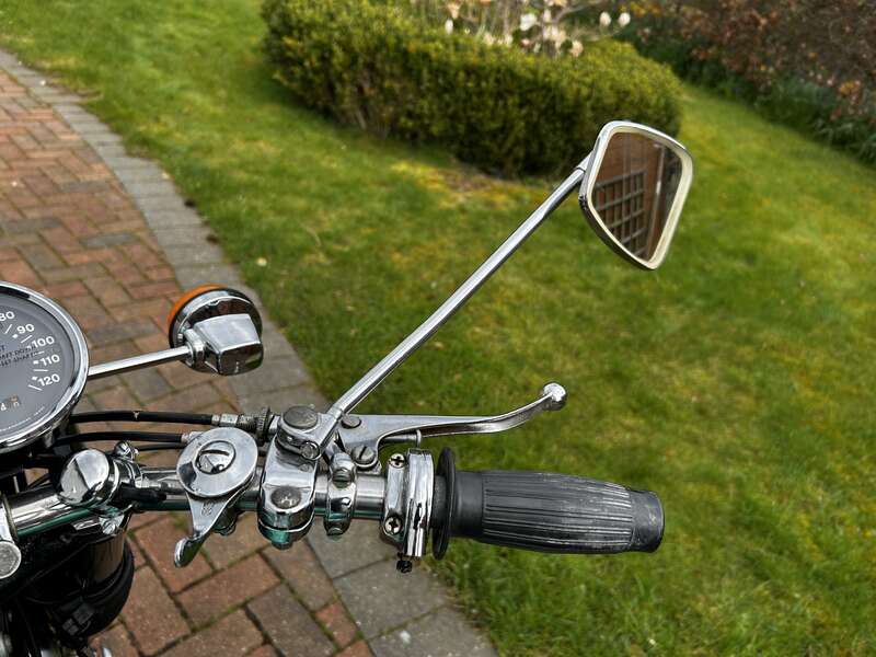 Triumph T100R DAYTONA