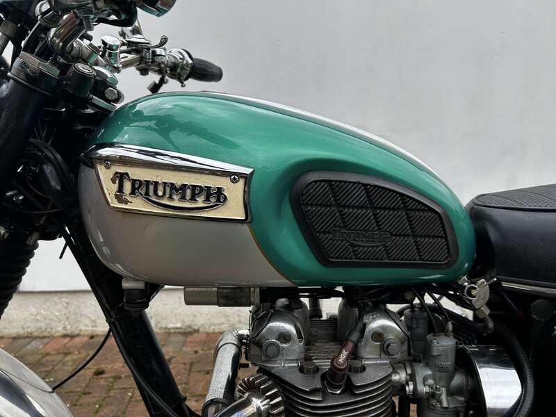 Triumph T100R DAYTONA