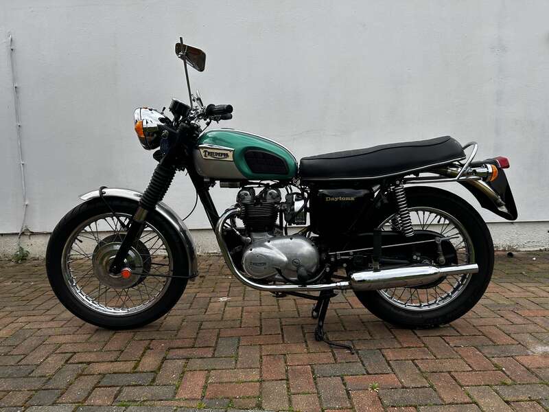Triumph T100R DAYTONA