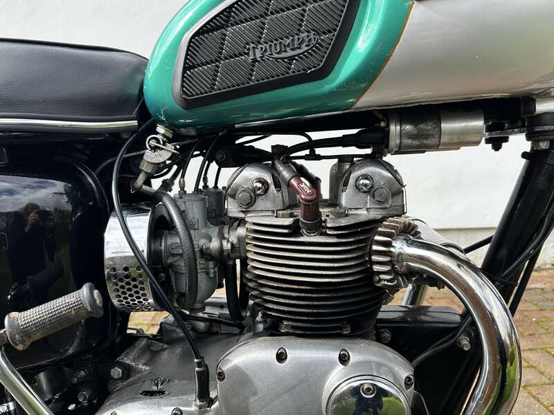 Triumph T100R DAYTONA