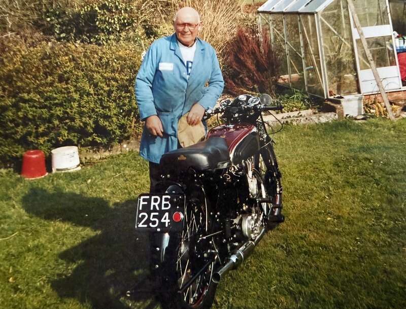 VINCENT SERIES A COMET