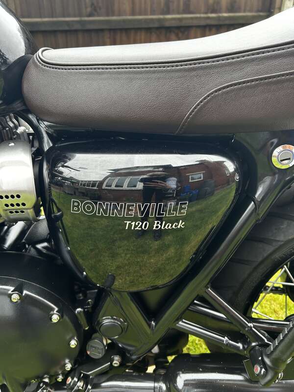Triumph T120 BONNEVILLE