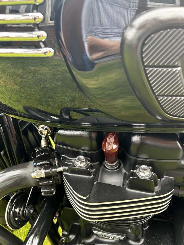 Triumph T120 BONNEVILLE