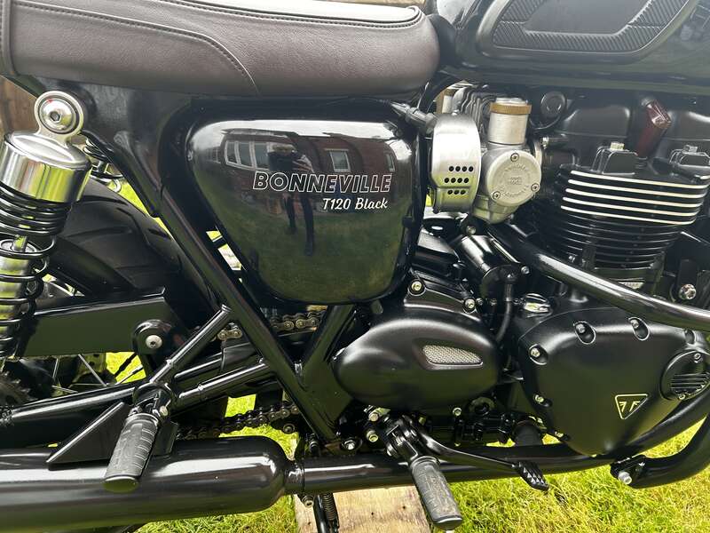 Triumph T120 BONNEVILLE
