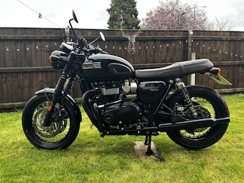 Used Triumph T120 BONNEVILLE 2018 for sale - bike-78102185: Photo
