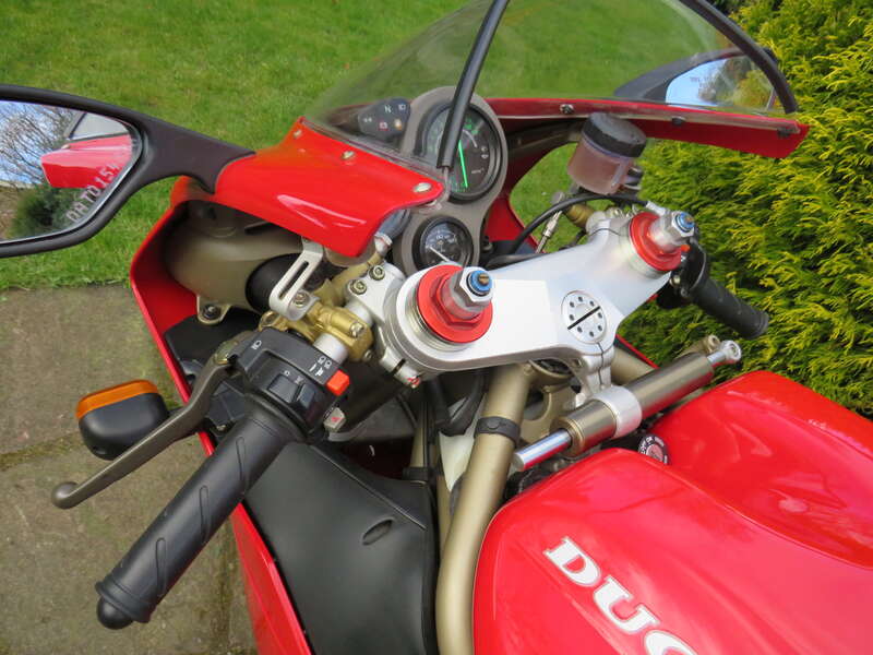 Ducati 748 BIPOSTO