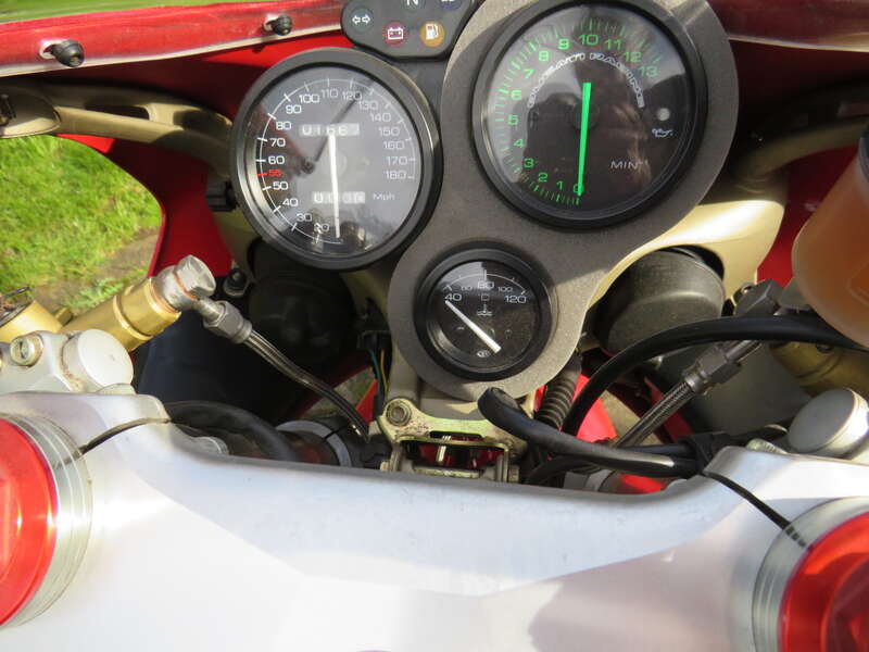 Ducati 748 BIPOSTO