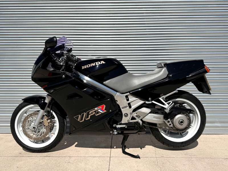 Used Honda VFR750FL RC36 1991 for sale - 78763674: Photo 2