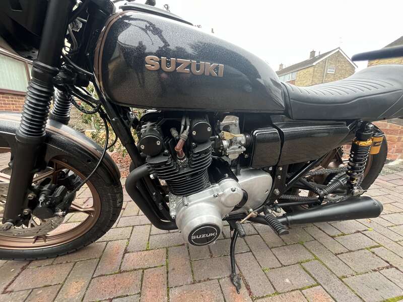 Suzuki GS750