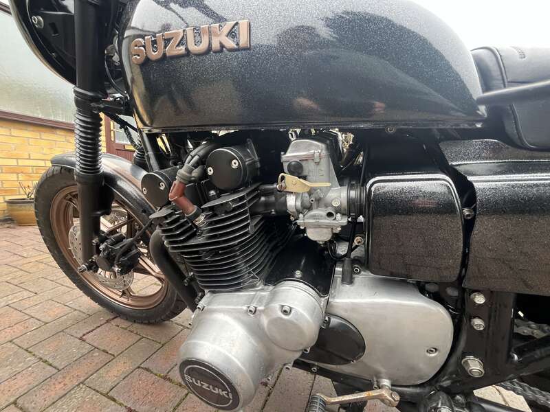 Suzuki GS750