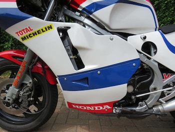 Used Honda VF500F2F 1986 for sale - bike-78855792: Photo