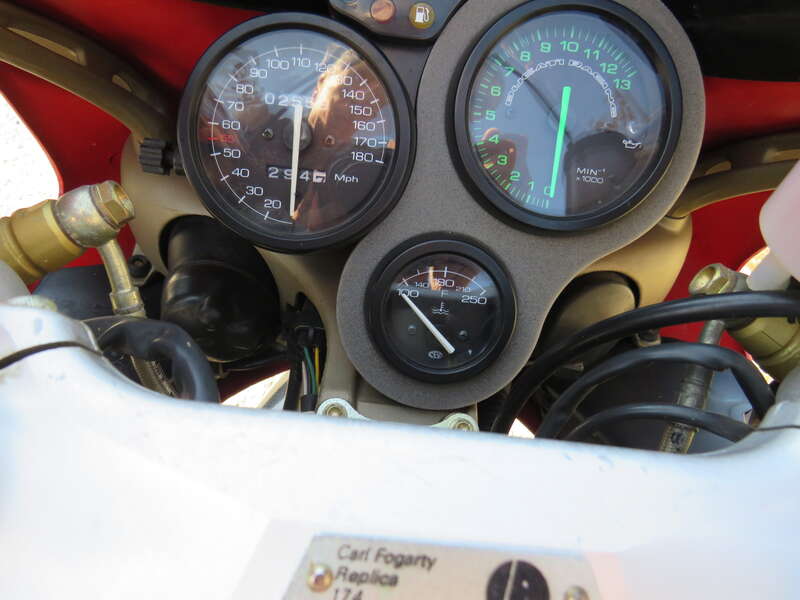 Used Ducati 916 CARL FOGARTY REPLICA 2000 for sale - 78385145: Photo 12