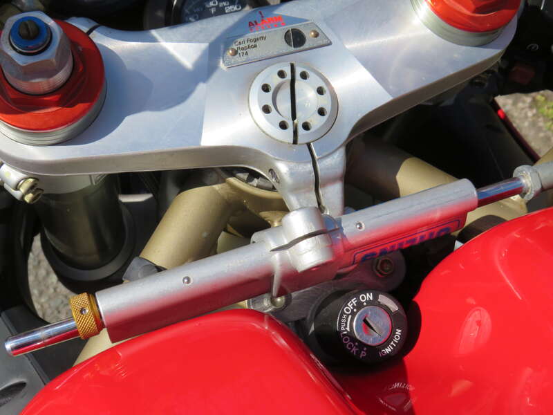 Used Ducati 916 CARL FOGARTY REPLICA 2000 for sale - 78385145: Photo 17