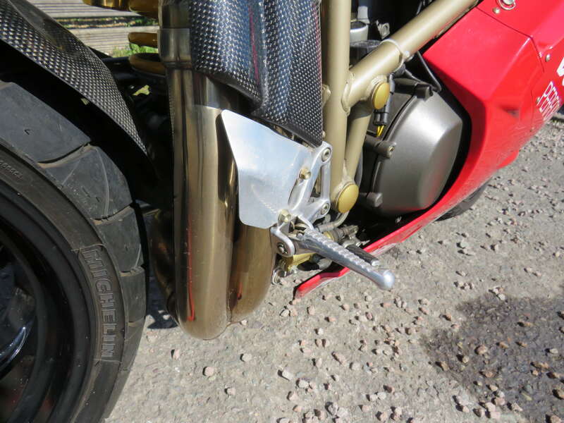 Used Ducati 916 CARL FOGARTY REPLICA 2000 for sale - 78385145: Photo 24