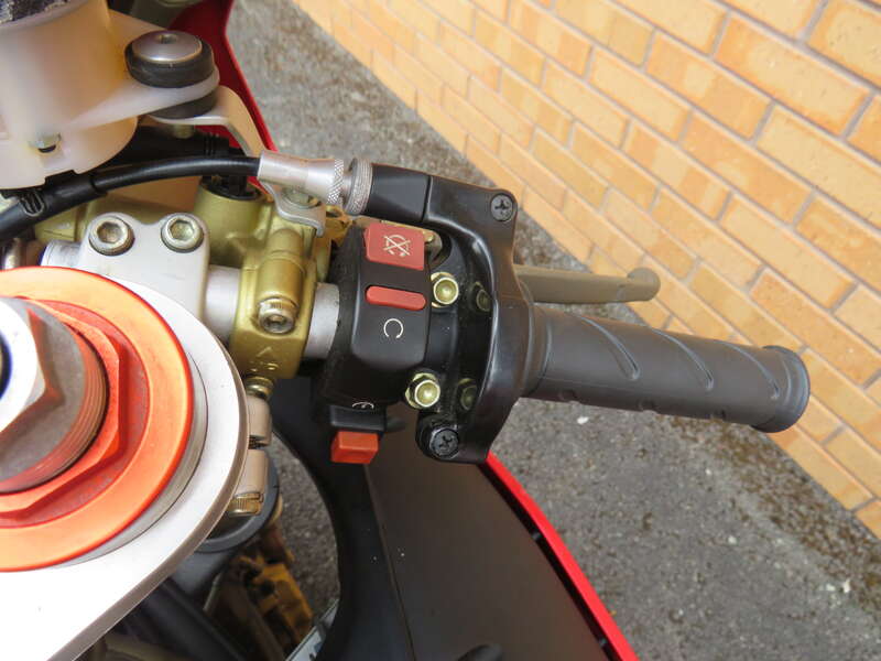 Used Ducati 916 CARL FOGARTY REPLICA 2000 for sale - 78539705: Photo 14