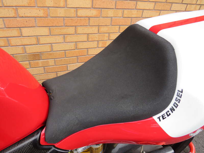 Used Ducati 916 CARL FOGARTY REPLICA 2000 for sale - 78539705: Photo 21