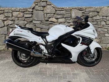 Used Suzuki GSX1300 RA L7 2018 for sale - bike-77994461: Photo