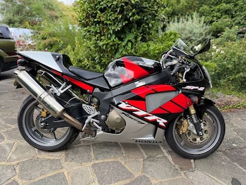 Used Honda VTR 2005 for sale - bike-78879707: Photo