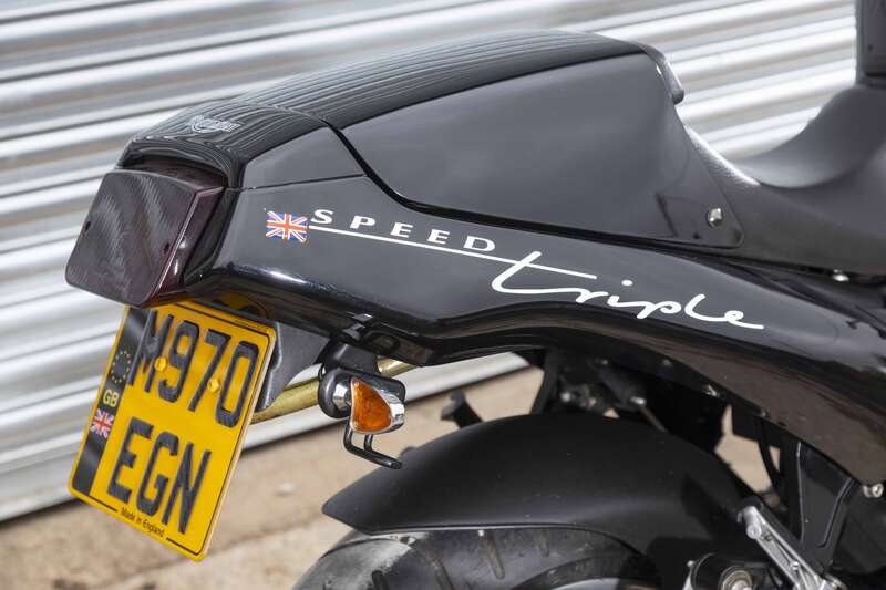 Triumph SPEED TRIPLE