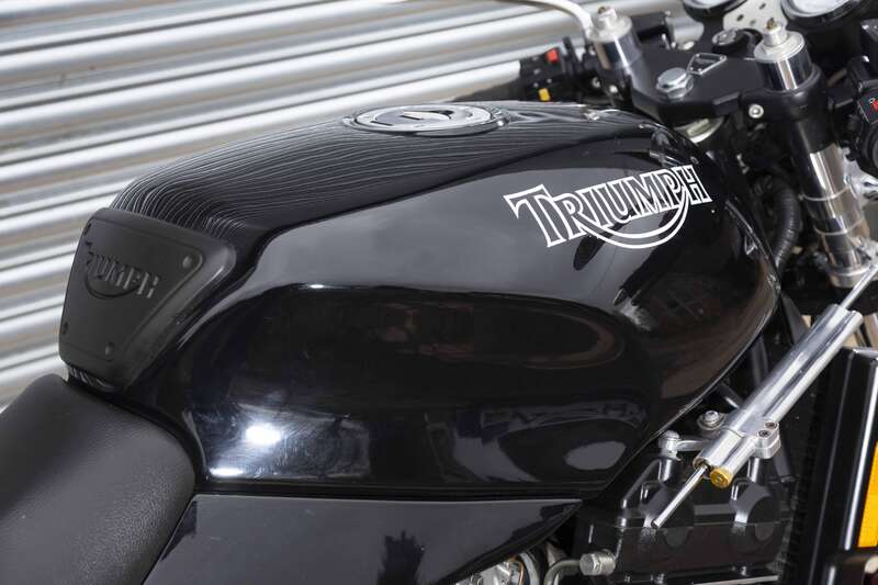 Triumph SPEED TRIPLE