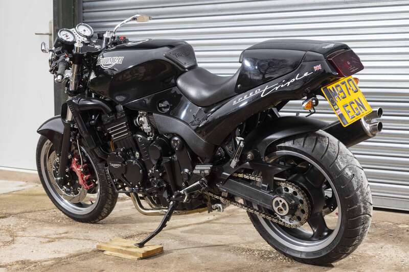 Triumph SPEED TRIPLE