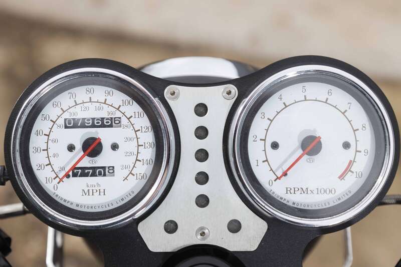 Triumph SPEED TRIPLE