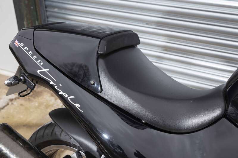 Triumph SPEED TRIPLE