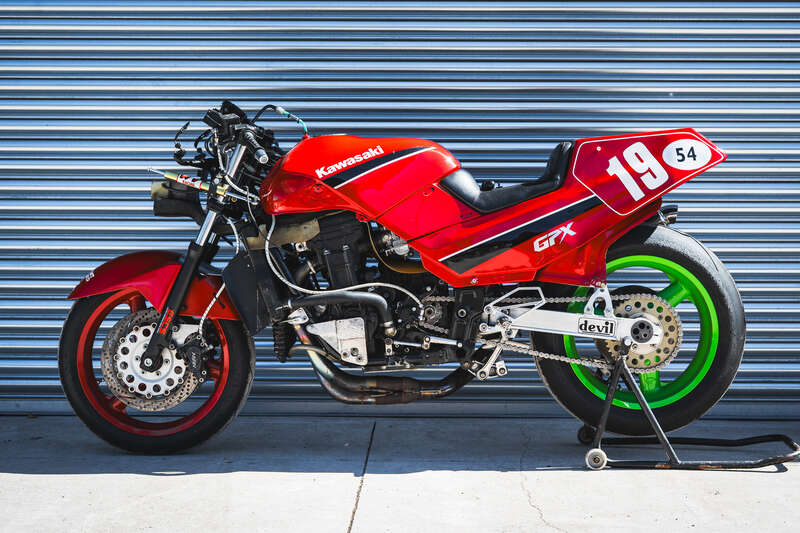 Used Kawasaki GPX750R SUPERBIKE for sale - 78481752: Photo 4